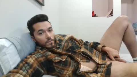 valleyboii69 online show from November 25, 9:57 pm