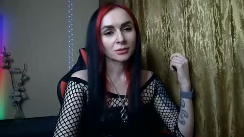 Snapshot of vallhalla666 chatting on February 11, 7:05 pm vallhalla666 online show from February 11, 7:05 pm