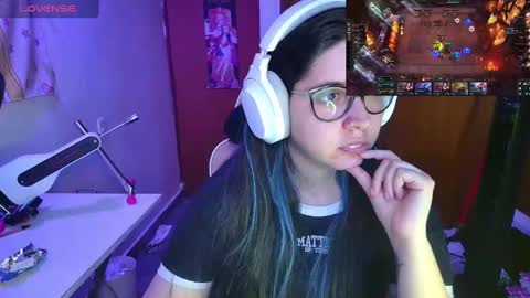 Im Violet online show from February 25, 11:04 pm