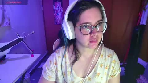 Im Violet online show from March 1, 2:26 am