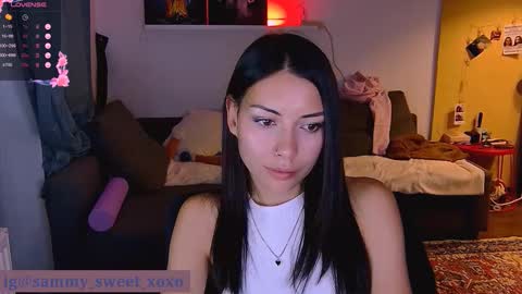 Snapshot of valorant_girl chatting on October 2, 6:39 pm Little Devil online show from October 2, 6:39 pm