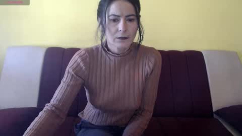 valentina online show from February 3, 10:30 am