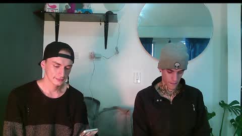 Vamp Noah and Dan online show from January 30, 9:04 pm