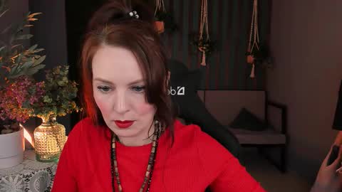 Snapshot of vandarossi chatting on September 16, 11:23 am Vanda online show from September 16, 11:23 am