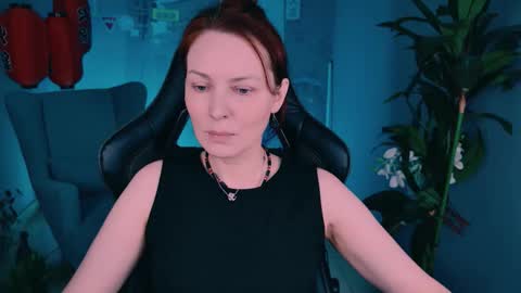 Snapshot of vandarossi chatting on September 29, 8:57 am Vanda online show from September 29, 8:57 am