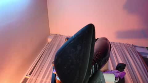 Vanelope online show from March 1, 3:11 am