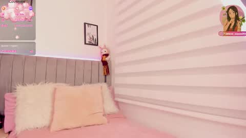 vanesa_moon_ online show from March 15, 12:59 am