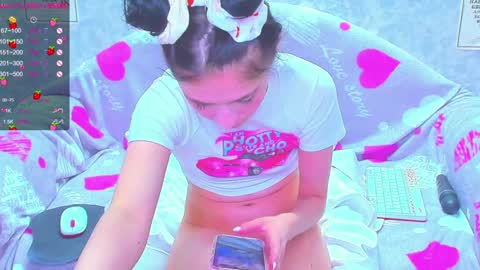 Snapshot of vanessa_florence chatting on February 1, 4:14 am RUSSIAN BARBIE BABE online show from February 1, 4:14 am