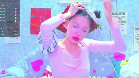 Snapshot of vanessa_florence chatting on January 17, 1:04 am RUSSIAN BARBIE BABE online show from January 17, 1:04 am