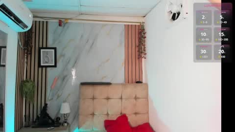vanessa_jenner online show from June 2, 10:12 pm