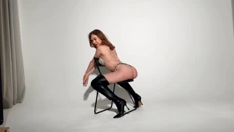 Vanessa Maes online show from December 7, 12:57 am