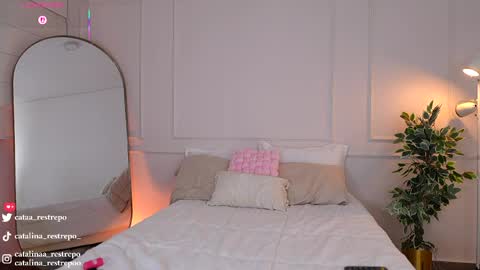 vanessa sexxy online show from May 17, 1:59 am