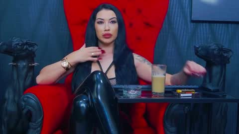 Snapshot of vanessamorningstar1 chatting on February 4, 7:11 pm Miss Vanessa online show from February 4, 7:11 pm