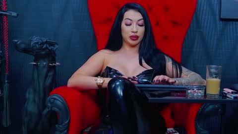 Snapshot of vanessamorningstar1 chatting on January 28, 1:29 am Miss Vanessa online show from January 28, 1:29 am