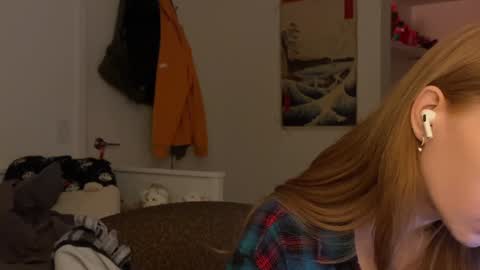 Vanessa  online show from December 2, 8:36 am