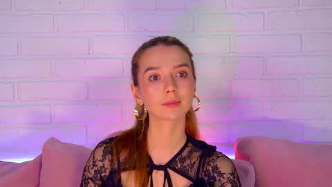 VanessaVienne online show from February 26, 4:27 am