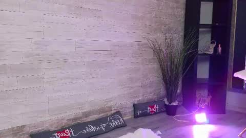 Vanessa online show from June 10, 5:56 pm
