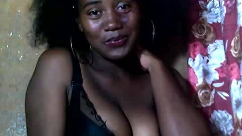 vaniah321 online show from December 14, 1:05 pm