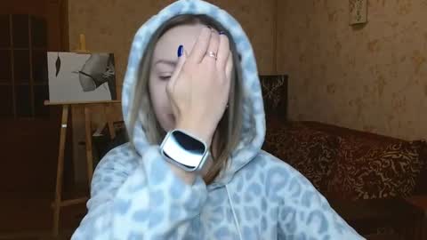 Snapshot of vanillamuffin chatting on October 14, 5:43 am VanillaMuffin online show from October 14, 5:43 am