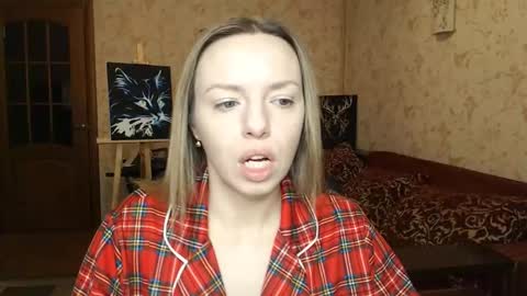 Snapshot of vanillamuffin chatting on February 24, 7:22 am VanillaMuffin online show from February 24, 7:22 am