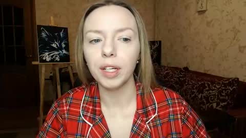 Snapshot of vanillamuffin chatting on March 4, 6:58 am VanillaMuffin online show from March 4, 6:58 am
