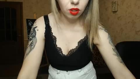 Snapshot of vanillamuffin chatting on February 27, 4:53 pm VanillaMuffin online show from February 27, 4:53 pm