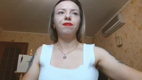 Snapshot of vanillamuffin chatting on September 11, 12:50 pm VanillaMuffin online show from September 11, 12:50 pm