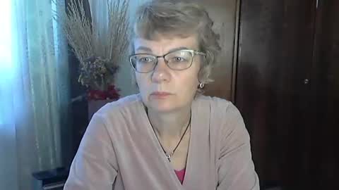 Vanillaxcreamy online show from November 22, 11:08 am