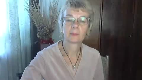 Vanillaxcreamy online show from October 13, 11:45 am