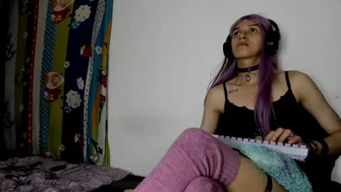 vannellope_vladimir online show from June 24, 3:19 pm