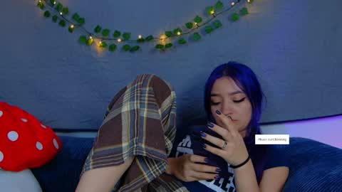 Vayolett online show from October 28, 5:52 am