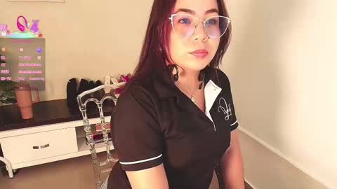 Snapshot of vctoria_collins_ chatting on October 13, 11:12 am Victoria online show from October 13, 11:12 am