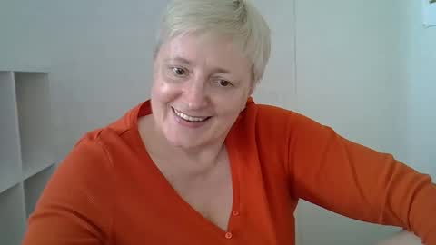 vea_motty online show from March 17, 12:10 pm