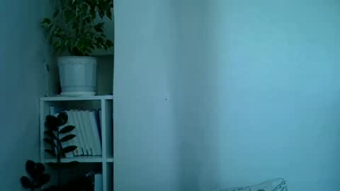 vea_motty online show from June 19, 2:45 pm