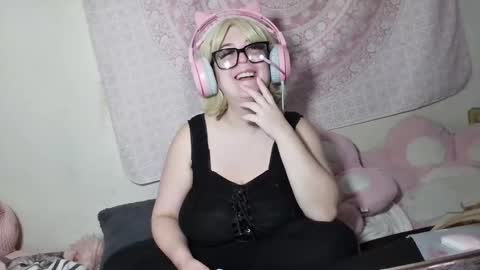 Veronica Lehane online show from October 21, 12:43 pm