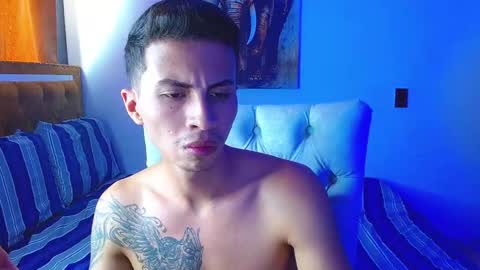 velk_hot1 online show from March 6, 8:08 pm