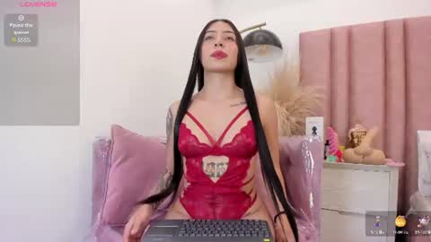 VELUNETT online show from July 14, 10:59 pm