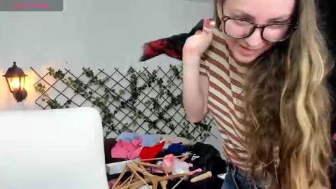 Sophi  online show from March 13, 3:54 am