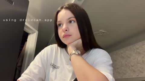 velvet_berry_ online show from August 8, 10:36 am
