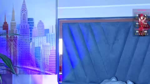 velvetfox_ online show from April 11, 8:35 pm