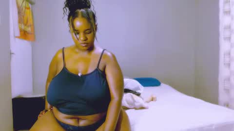 velvetychocolate1 online show from February 14, 1:34 am