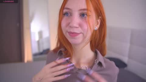 Venelopa online show from October 9, 3:28 pm