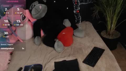 eva online show from December 19, 12:39 am