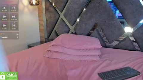 Snapshot of venus_velez chatting on October 15, 1:01 pm Venus online show from October 15, 1:01 pm
