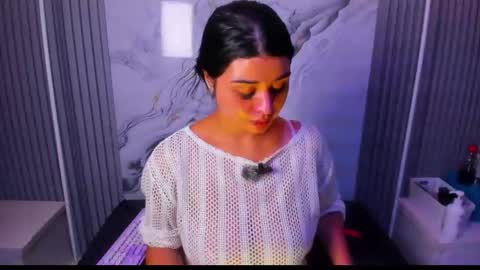 Venusowen  online show from March 3, 2:35 pm