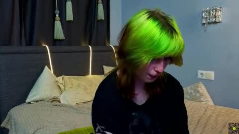 Erica online show from October 13, 8:33 pm