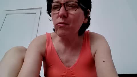 Vera online show from May 8, 6:08 am