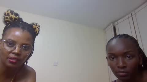 Snapshot of verah_vee chatting on October 2, 9:30 am verah online show from October 2, 9:30 am