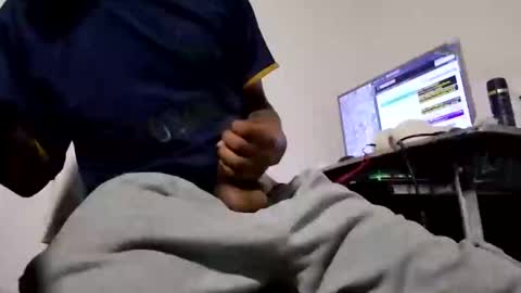 vergalarga77711 online show from October 15, 5:43 am