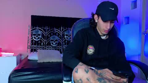 vergil_noir online show from July 5, 4:19 am